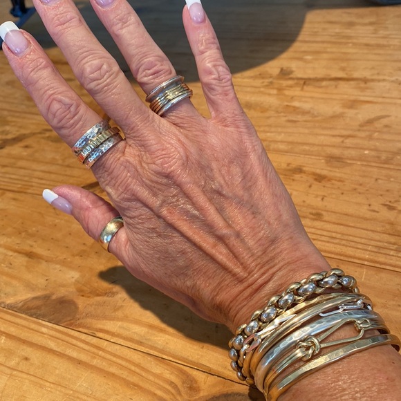 🎉 SOLD SOLD SOLD‼️SUNDANCE 14k EMBRACE SPINNING 5.5 STERLING SILVER RING‼️ - Picture 5 of 7